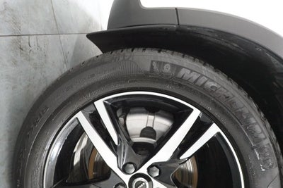 2025 Volvo XC40 B5 Core