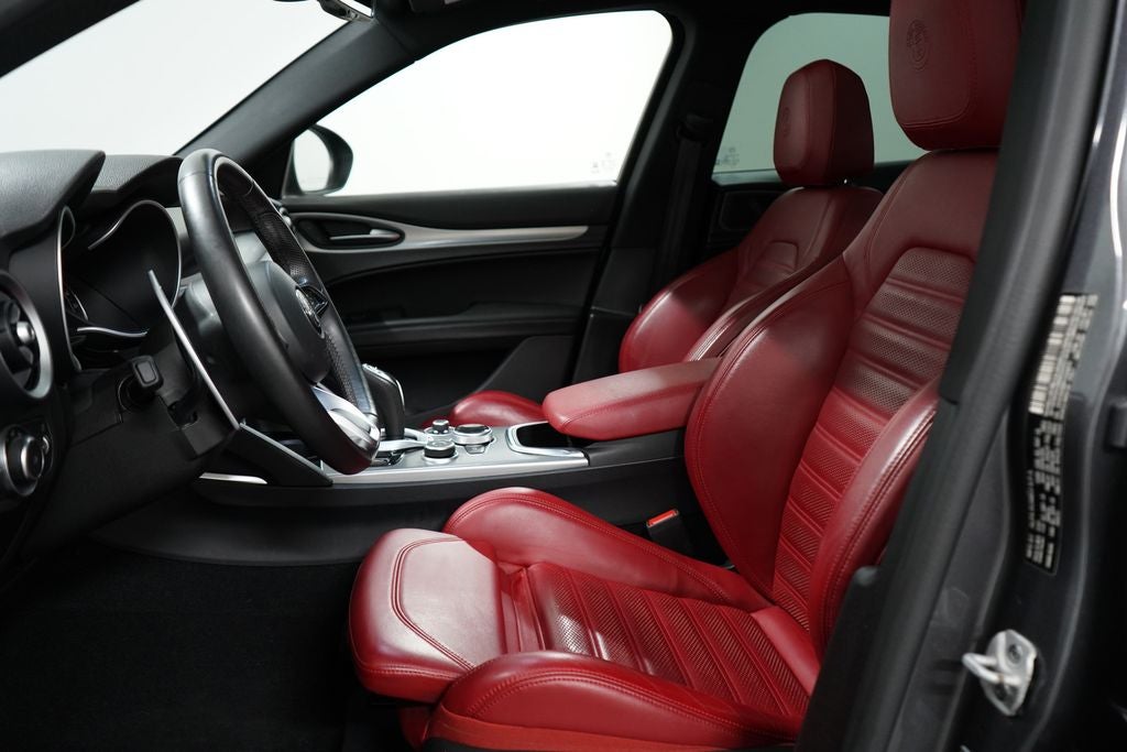 2023 Alfa Romeo Stelvio Veloce