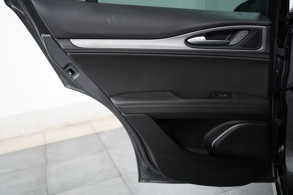 2023 Alfa Romeo Stelvio Veloce