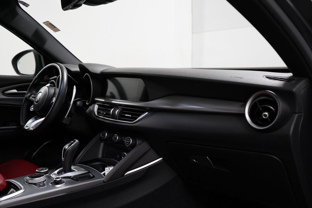 2023 Alfa Romeo Stelvio Veloce