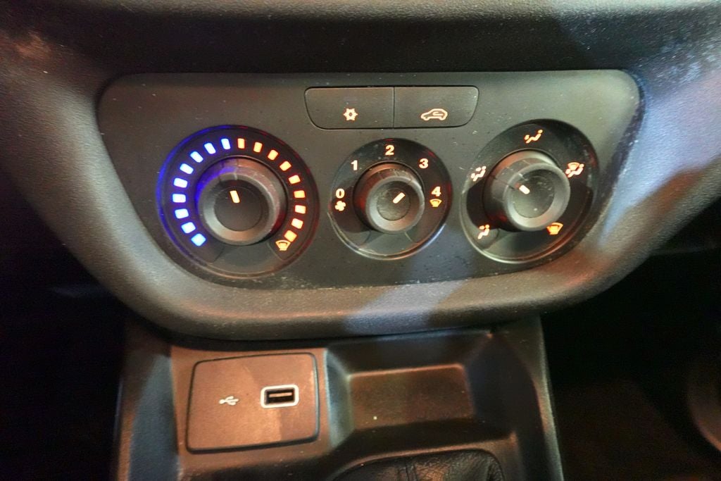 2022 RAM ProMaster City Base